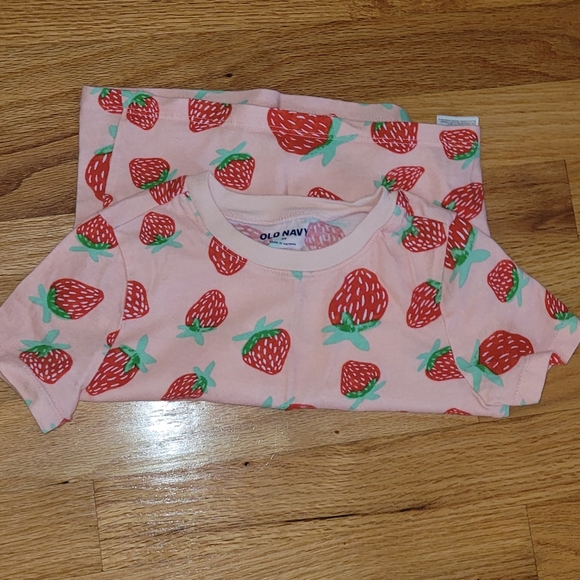 Old Navy Vintage Child's Strawberry Top Shirt - Picture 3 of 5